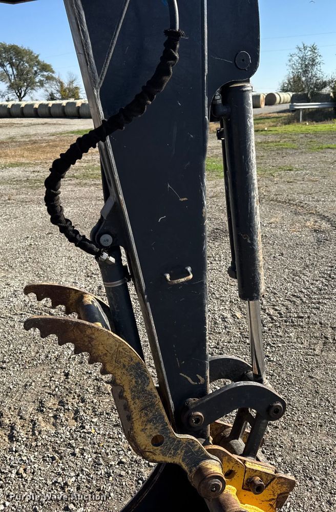 image for item EN0653 2019 John Deere 35G mini excavator