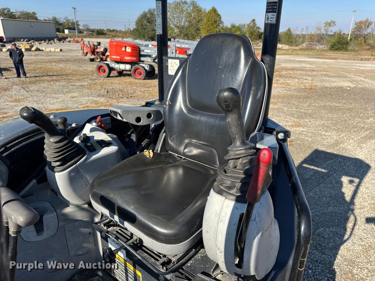 image for item EN0653 2019 John Deere 35G mini excavator