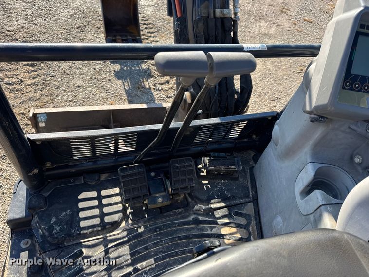 image for item EN0653 2019 John Deere 35G mini excavator