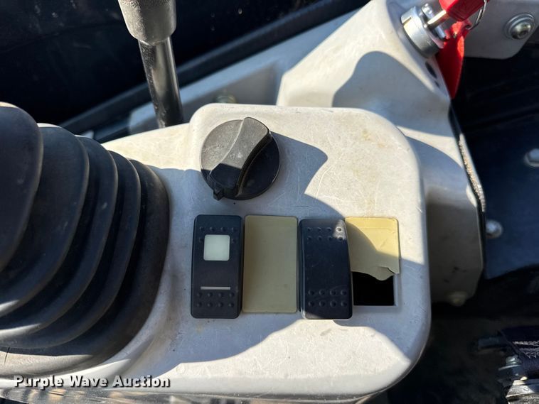 image for item EN0653 2019 John Deere 35G mini excavator