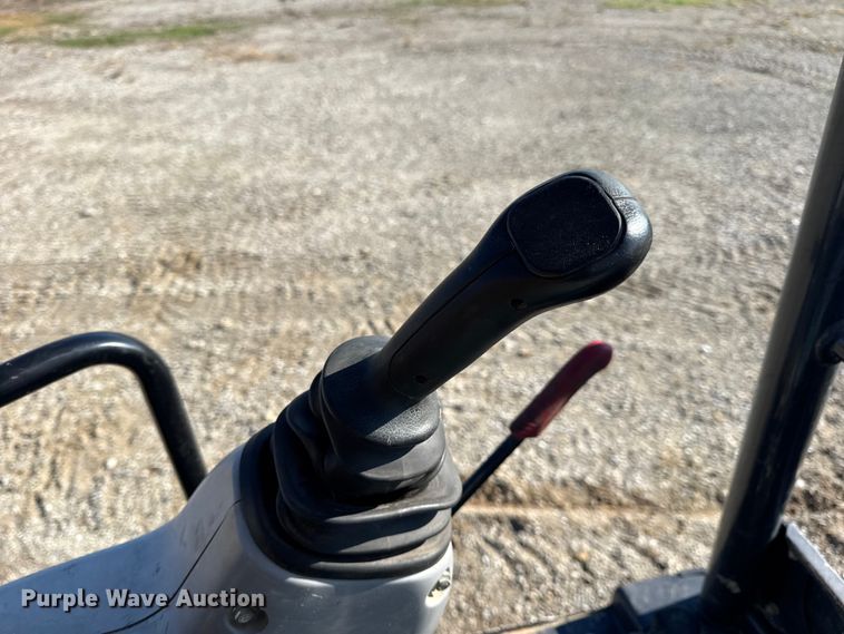 image for item EN0653 2019 John Deere 35G mini excavator