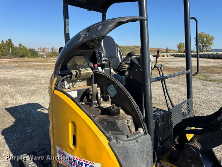image for item EN0653 2019 John Deere 35G mini excavator