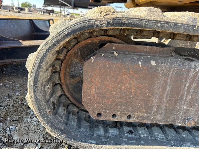 image for item EN0653 2019 John Deere 35G mini excavator