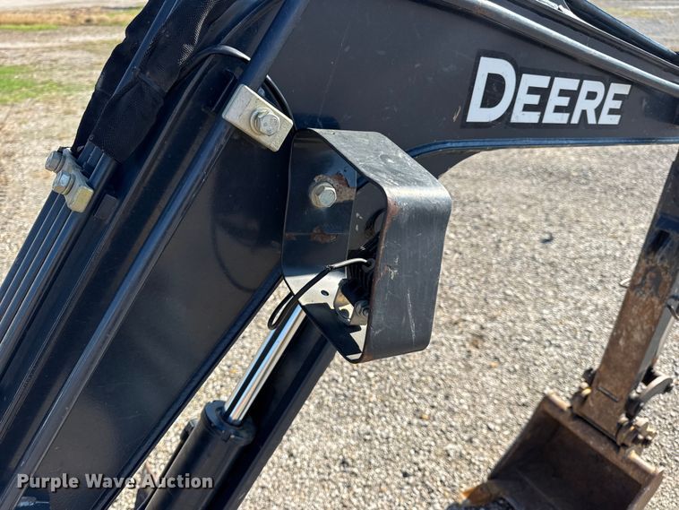 image for item EN0654 2019 John Deere 17G mini excavator