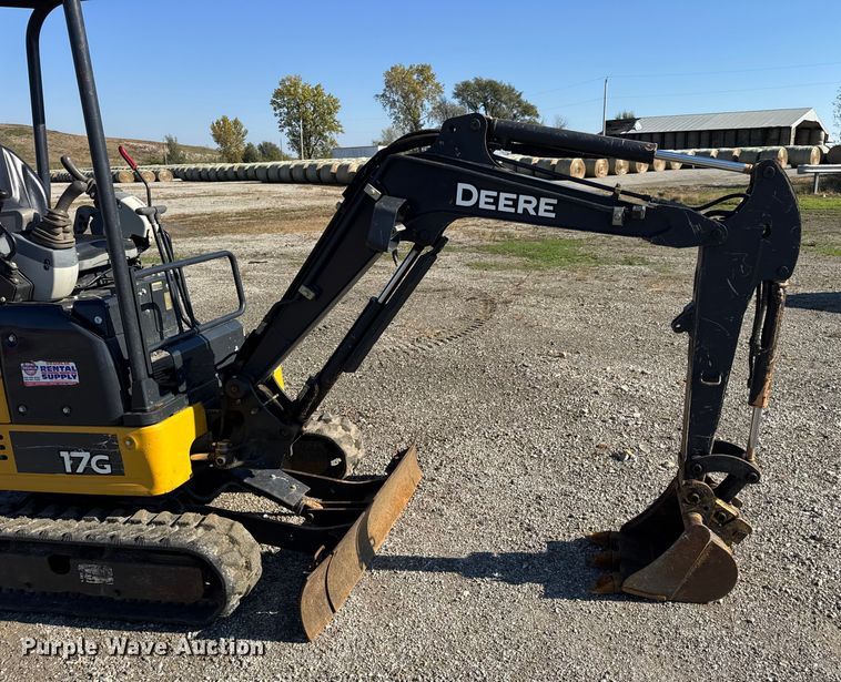 image for item EN0654 2019 John Deere 17G mini excavator