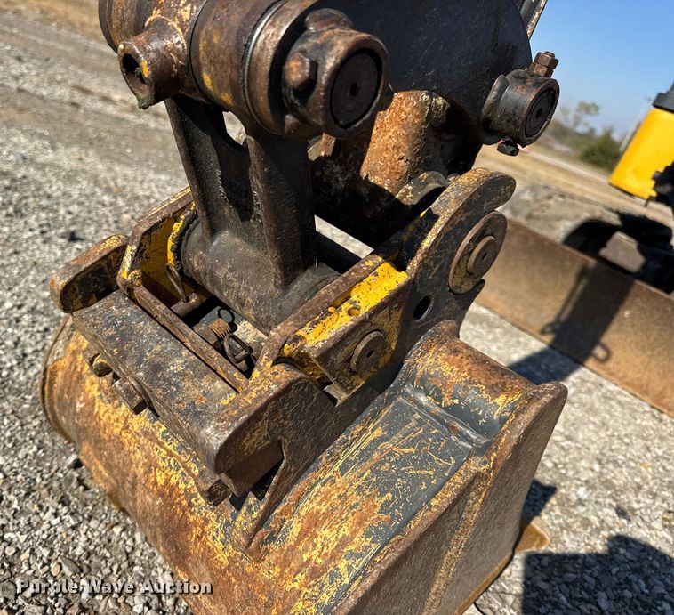 image for item EN0654 2019 John Deere 17G mini excavator