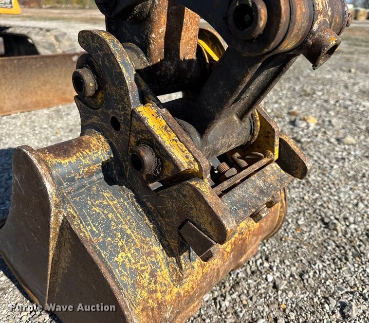 image for item EN0654 2019 John Deere 17G mini excavator