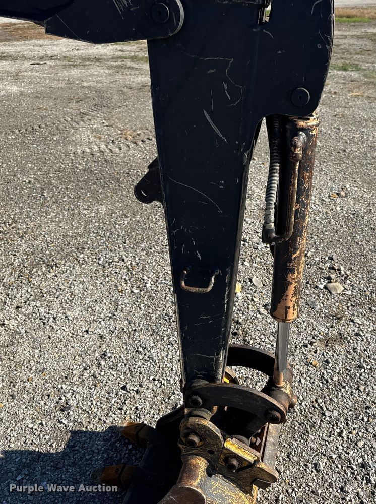 image for item EN0654 2019 John Deere 17G mini excavator