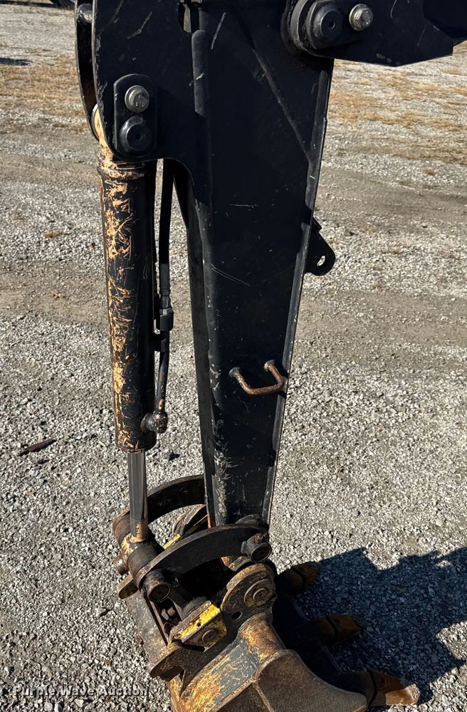 image for item EN0654 2019 John Deere 17G mini excavator