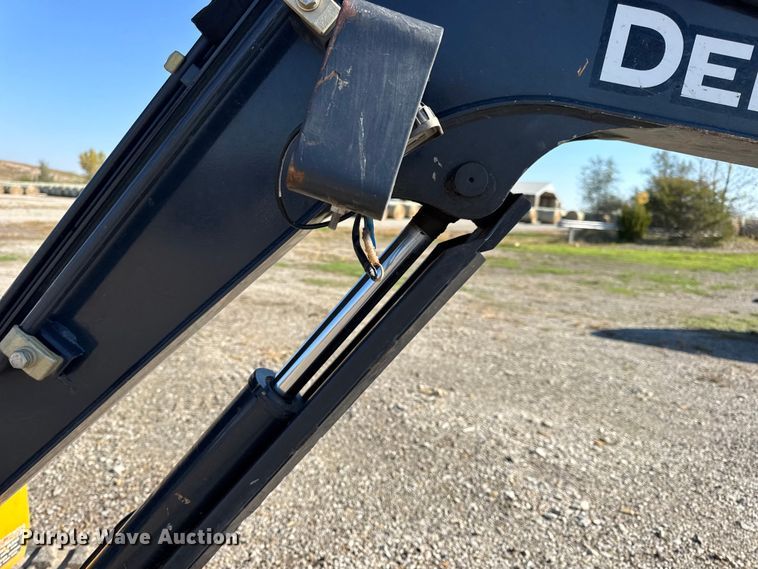 image for item EN0654 2019 John Deere 17G mini excavator