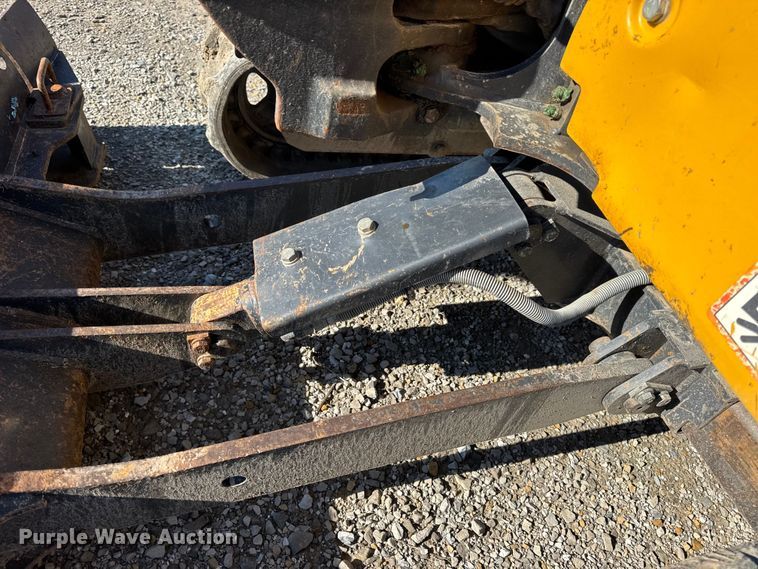 image for item EN0654 2019 John Deere 17G mini excavator