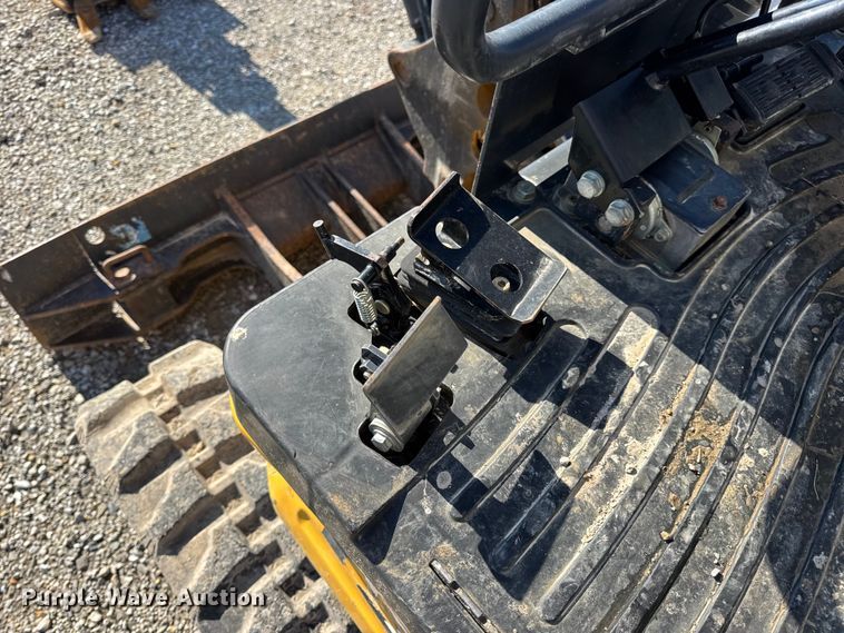 image for item EN0654 2019 John Deere 17G mini excavator