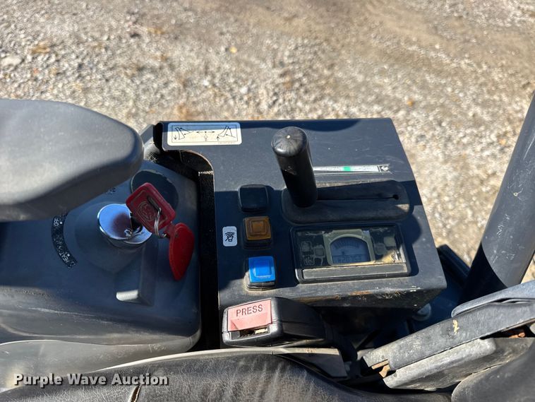 image for item EN0654 2019 John Deere 17G mini excavator