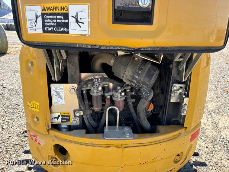 image for item EN0654 2019 John Deere 17G mini excavator