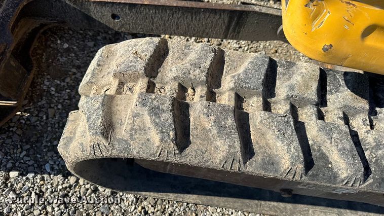 image for item EN0654 2019 John Deere 17G mini excavator