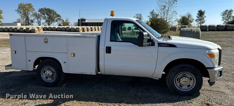 image for item EN0655 2012 Ford F250 Super Duty utility bed pickup truck
