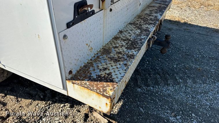 image for item EN0655 2012 Ford F250 Super Duty utility bed pickup truck