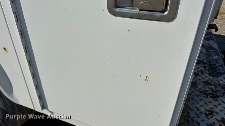 image for item EN0655 2012 Ford F250 Super Duty utility bed pickup truck