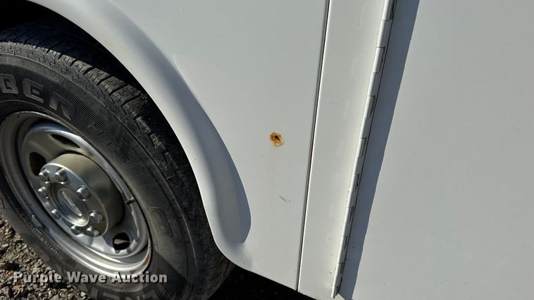 image for item EN0655 2012 Ford F250 Super Duty utility bed pickup truck