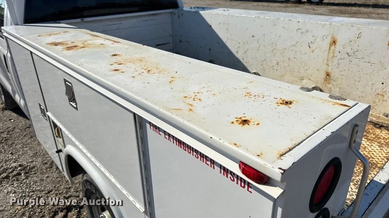 image for item EN0655 2012 Ford F250 Super Duty utility bed pickup truck