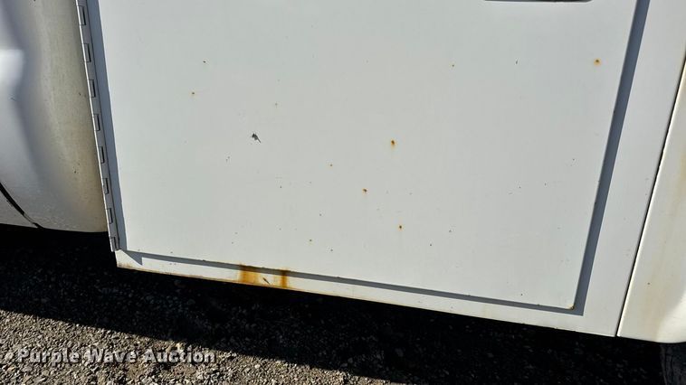 image for item EN0655 2012 Ford F250 Super Duty utility bed pickup truck