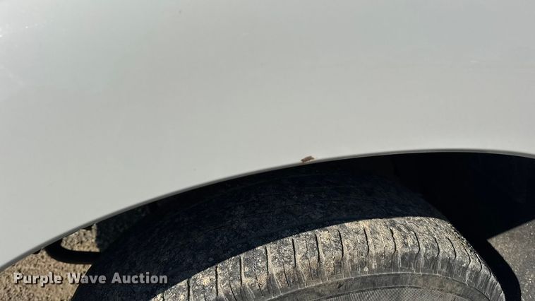 image for item EN0655 2012 Ford F250 Super Duty utility bed pickup truck