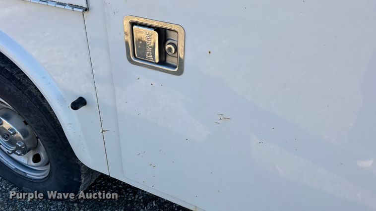 image for item EN0655 2012 Ford F250 Super Duty utility bed pickup truck