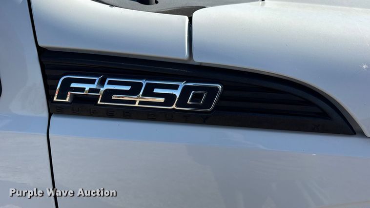 image for item EN0655 2012 Ford F250 Super Duty utility bed pickup truck