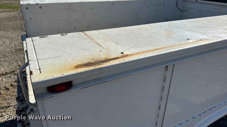 image for item EN0655 2012 Ford F250 Super Duty utility bed pickup truck