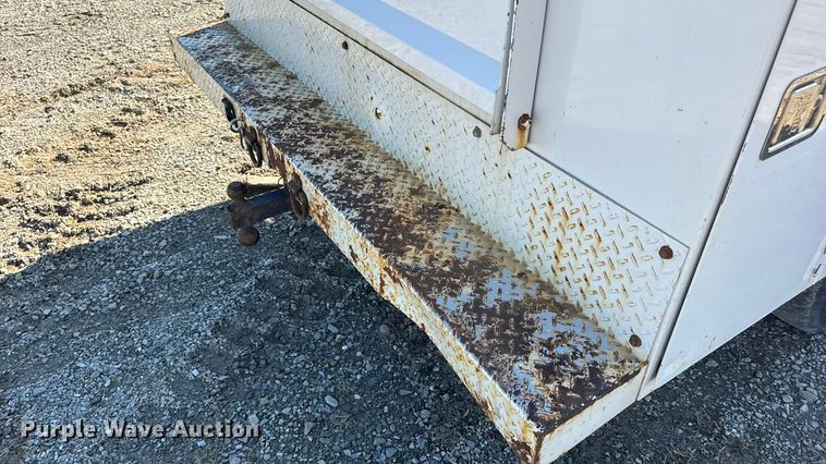 image for item EN0655 2012 Ford F250 Super Duty utility bed pickup truck