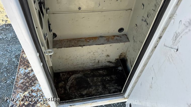 image for item EN0655 2012 Ford F250 Super Duty utility bed pickup truck