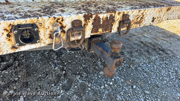 image for item EN0655 2012 Ford F250 Super Duty utility bed pickup truck