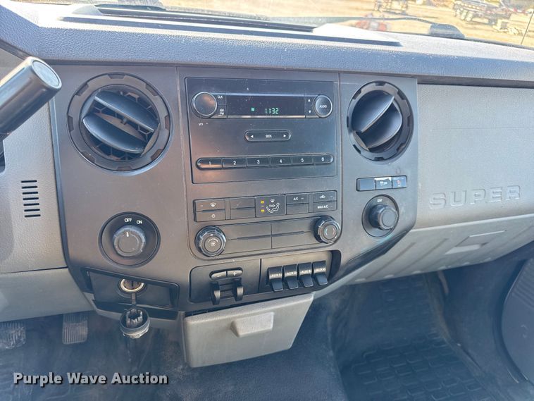 image for item EN0655 2012 Ford F250 Super Duty utility bed pickup truck