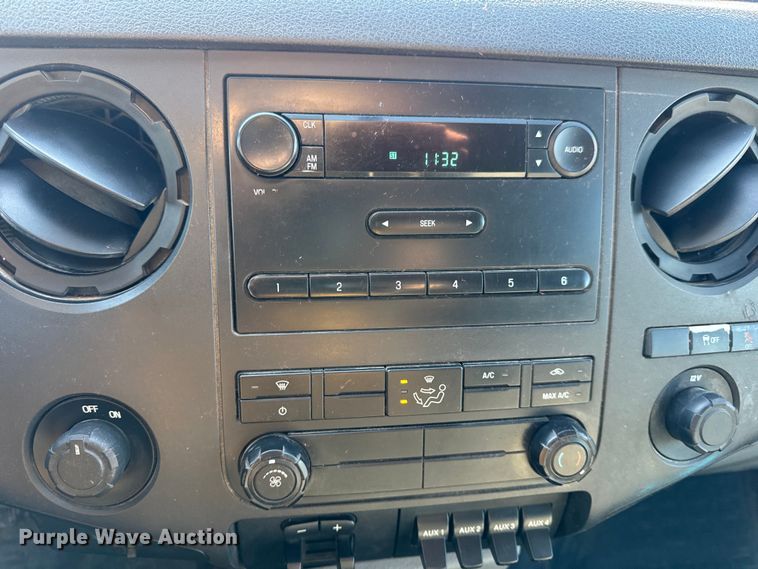 image for item EN0655 2012 Ford F250 Super Duty utility bed pickup truck