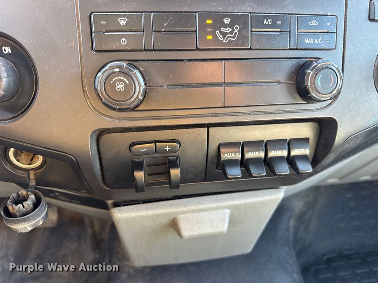 image for item EN0655 2012 Ford F250 Super Duty utility bed pickup truck