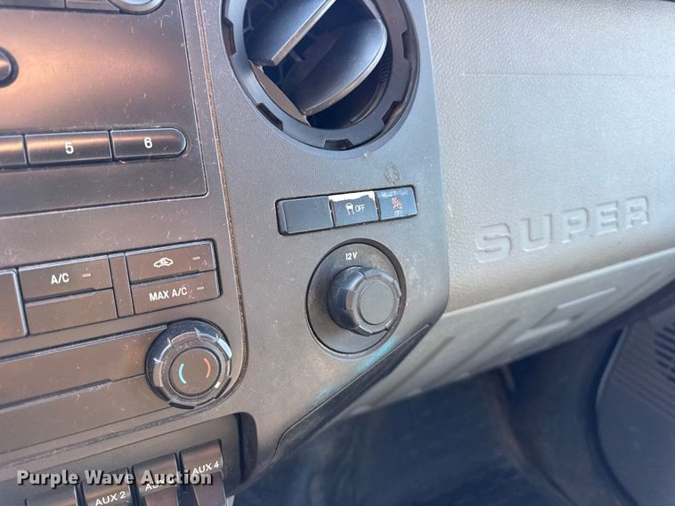 image for item EN0655 2012 Ford F250 Super Duty utility bed pickup truck