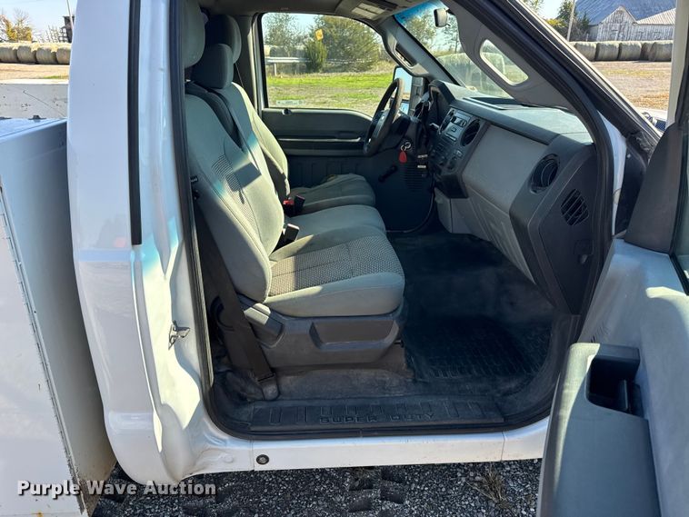 image for item EN0655 2012 Ford F250 Super Duty utility bed pickup truck