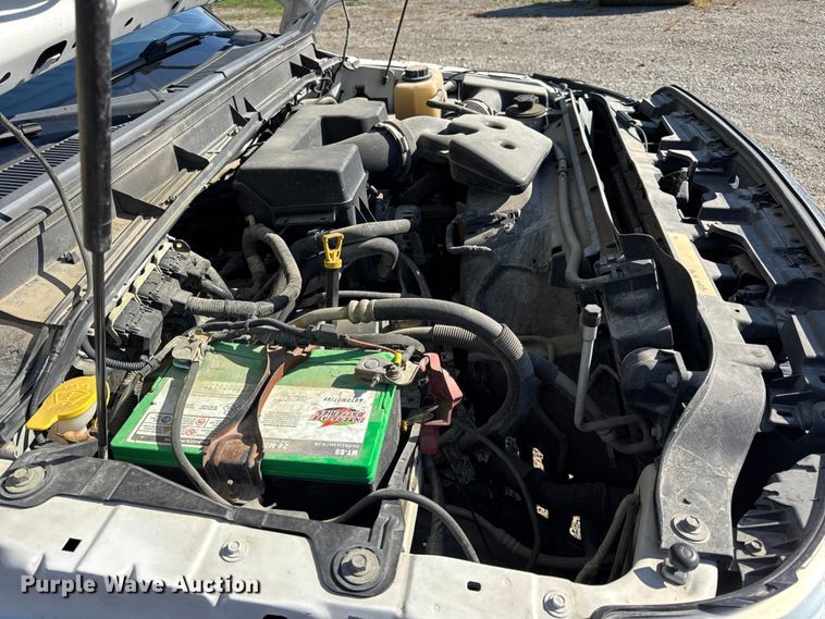 image for item EN0655 2012 Ford F250 Super Duty utility bed pickup truck