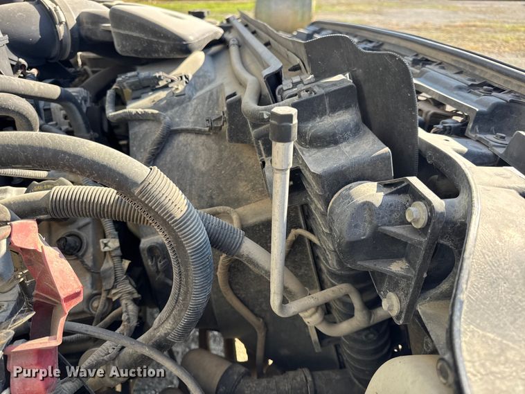 image for item EN0655 2012 Ford F250 Super Duty utility bed pickup truck