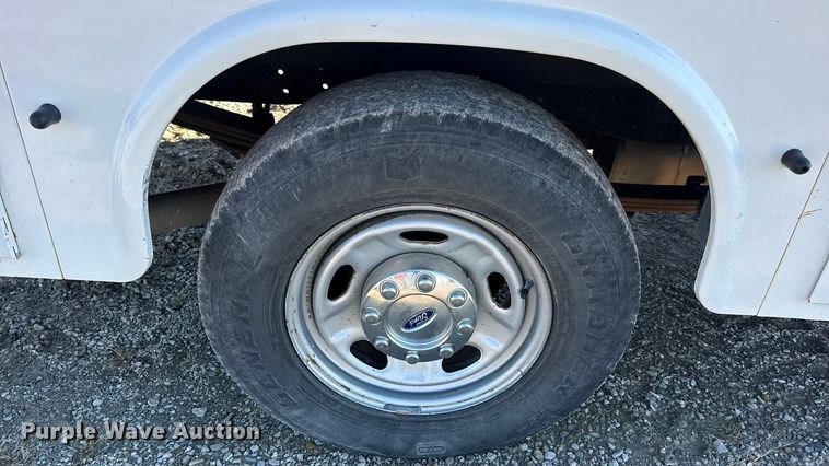 image for item EN0655 2012 Ford F250 Super Duty utility bed pickup truck