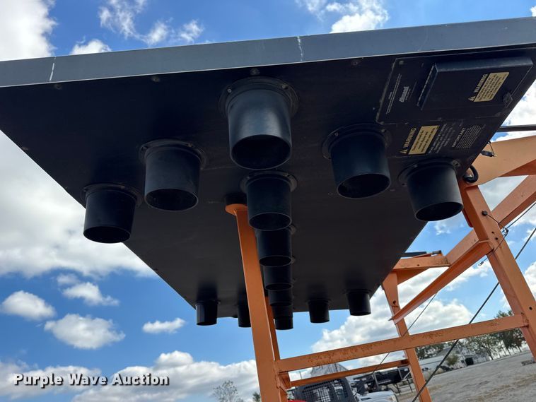 image for item EN0656 Allmand 2200 ALT arrow board trailer