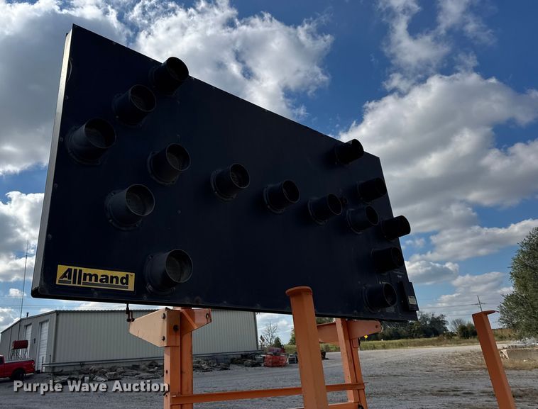 image for item EN0656 Allmand 2200 ALT arrow board trailer