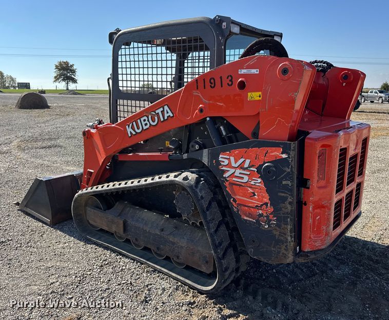image for item EN0657 Kubota SVL75-2 tracked skid steer loader