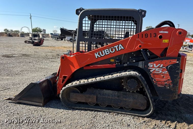 image for item EN0657 Kubota SVL75-2 tracked skid steer loader