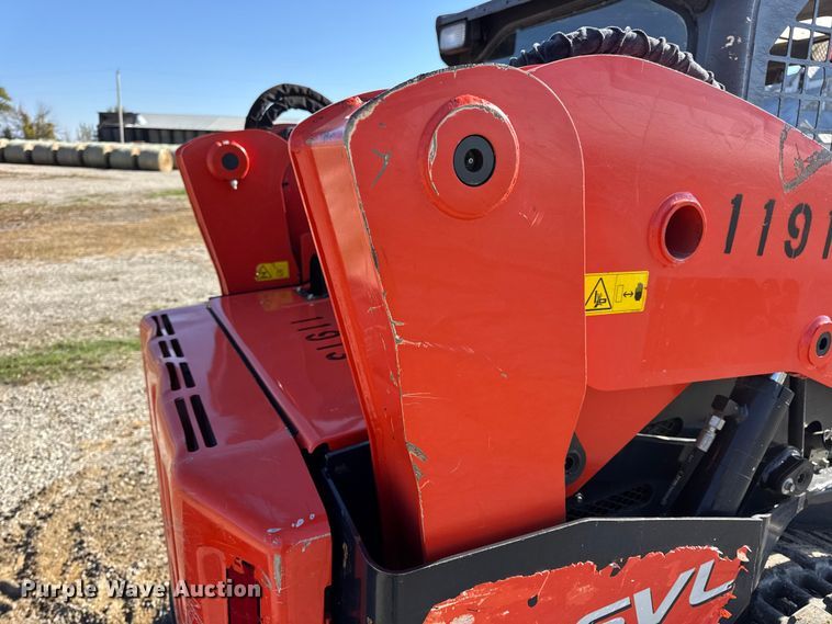 image for item EN0657 Kubota SVL75-2 tracked skid steer loader