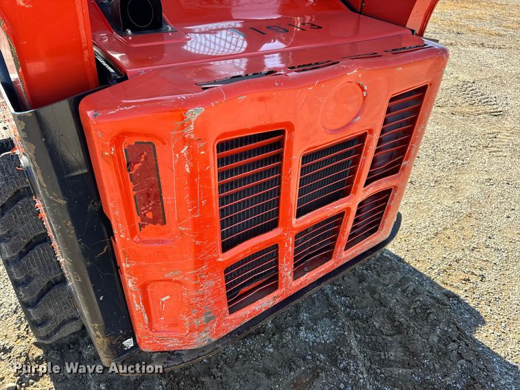 image for item EN0657 Kubota SVL75-2 tracked skid steer loader