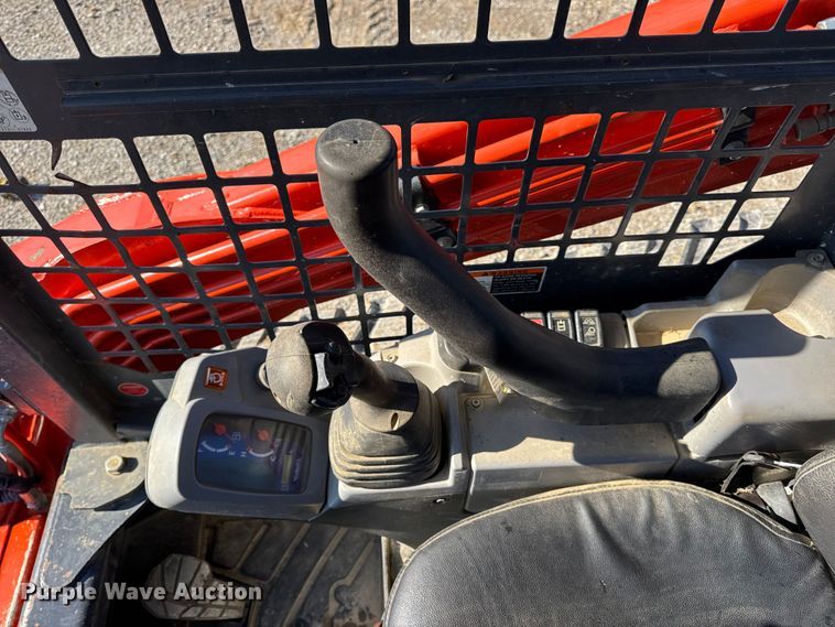 image for item EN0657 Kubota SVL75-2 tracked skid steer loader