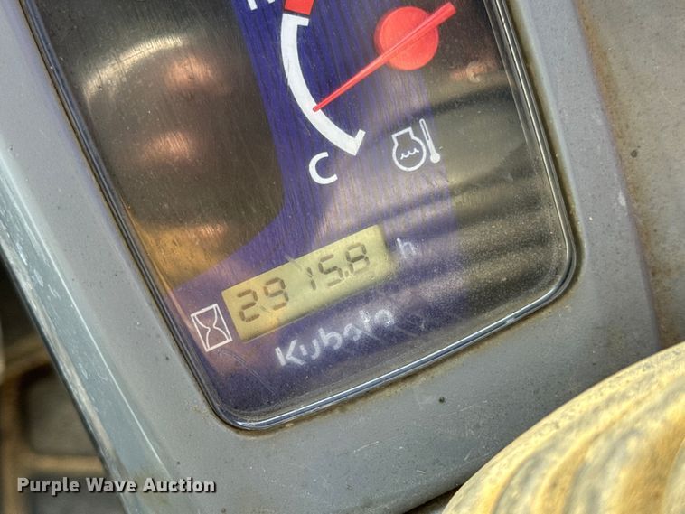 image for item EN0657 Kubota SVL75-2 tracked skid steer loader