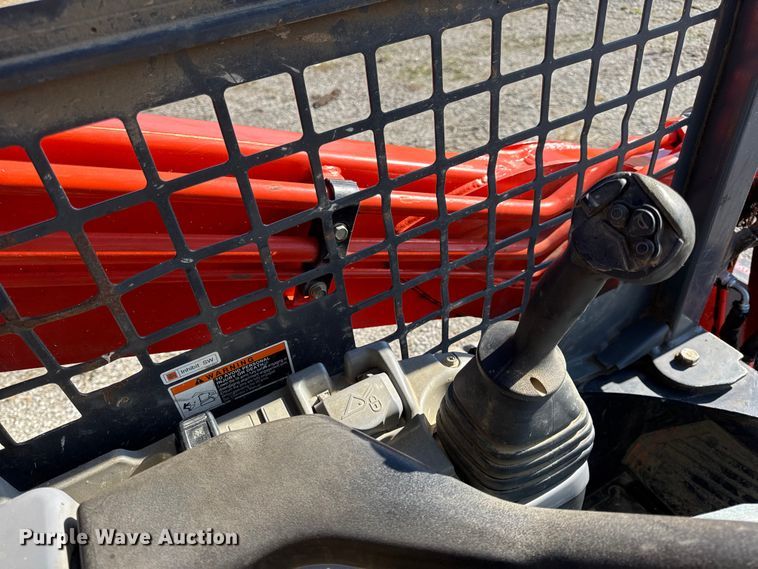 image for item EN0657 Kubota SVL75-2 tracked skid steer loader