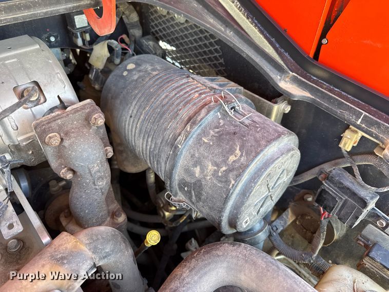 image for item EN0657 Kubota SVL75-2 tracked skid steer loader